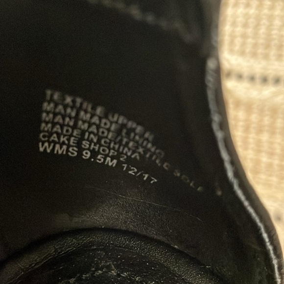 Reaction Kenneth Cole Sandals - Picture 5 of 8